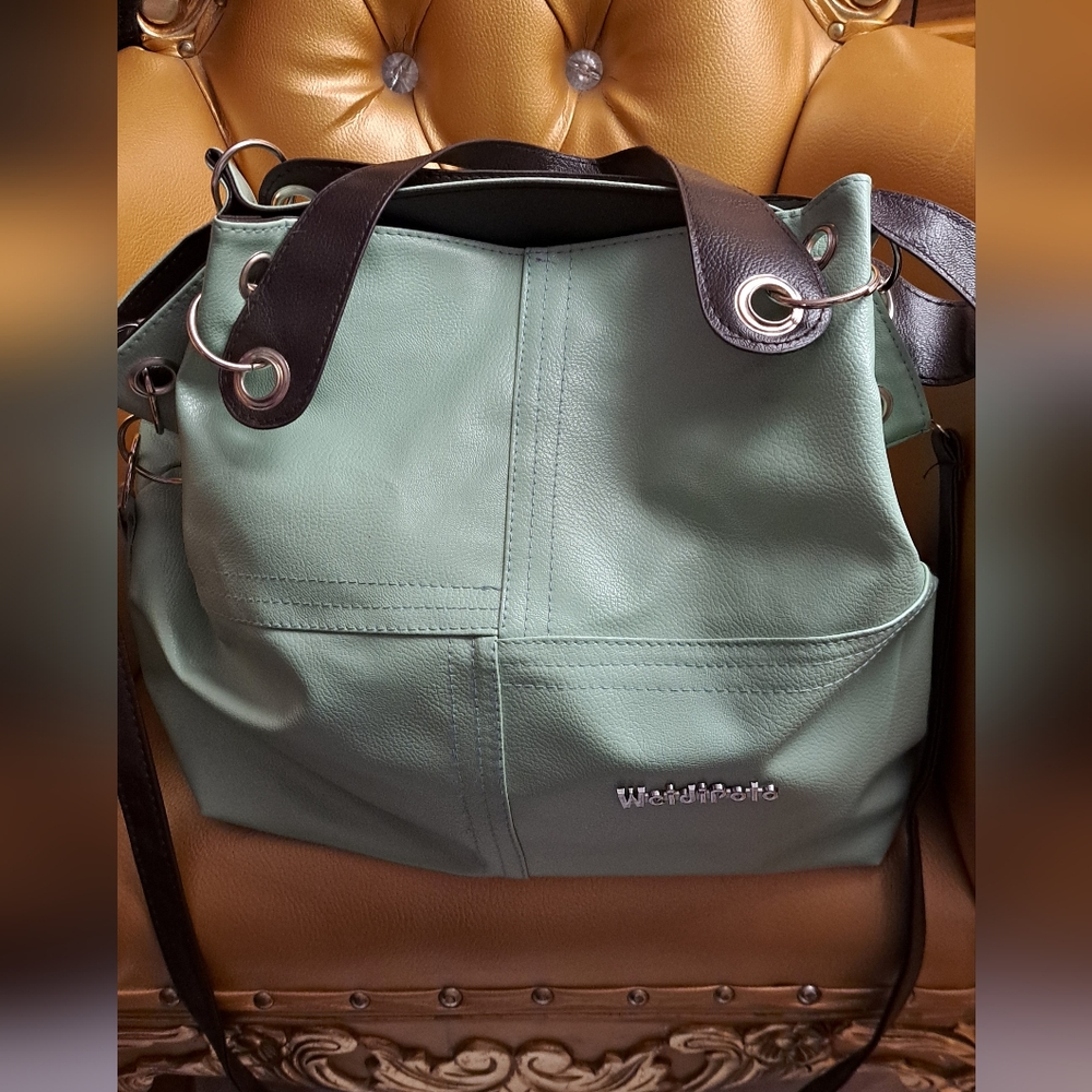 Weidipolo Mint Green Shoulder, Crossbody Bag. New Without Tags.